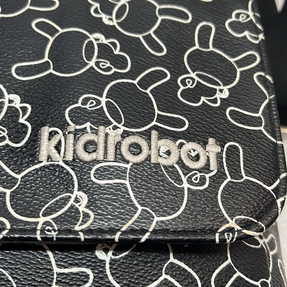 Kidrobot Bag - Picture 5 of 12